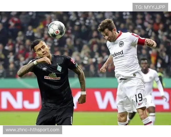 法兰克福前场压制形成多次射门良机